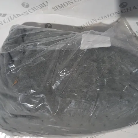 SILENT NIGHT HEATED BLANKET IN GREY