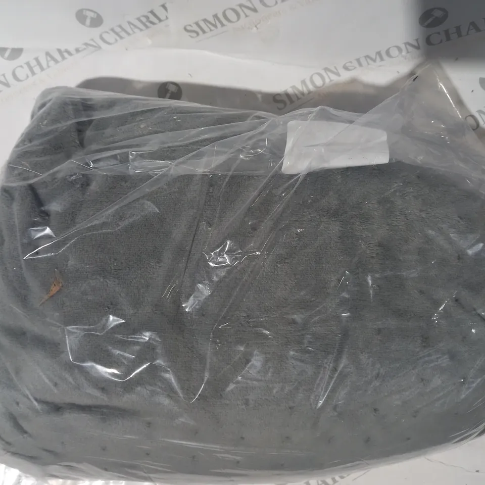 SILENT NIGHT HEATED BLANKET IN GREY