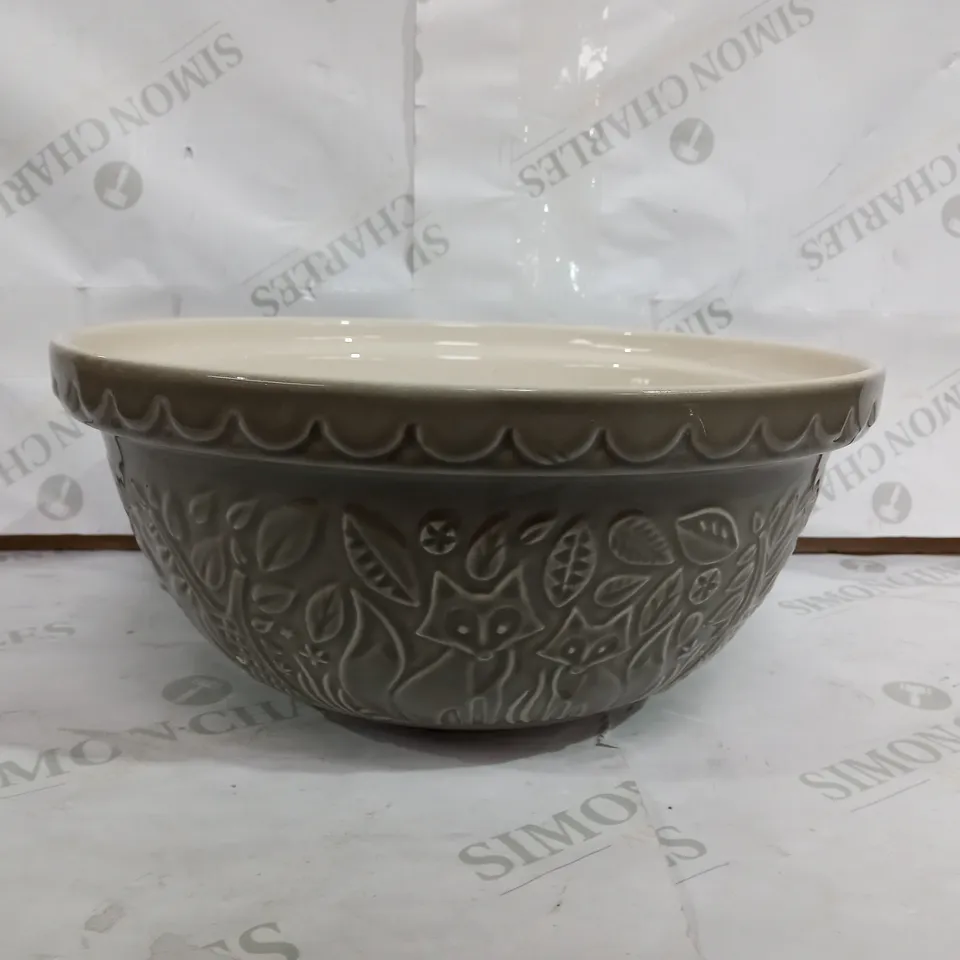 IN THE FOREST FOX EMBOSSED MIXING BOWL
