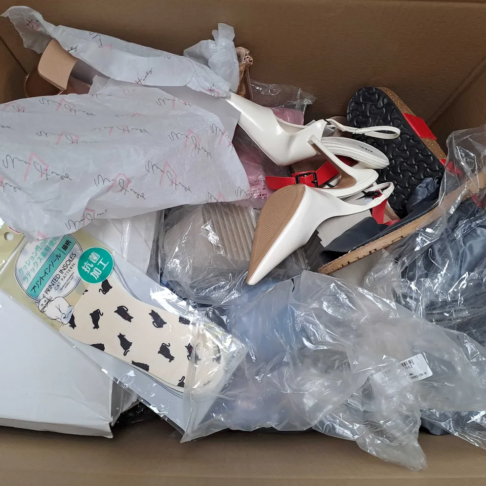 APPROXIMATELY 15 ASSORTED FOOTWEAR RELATED ITEMS IN VARYING STYLE/SIZE/COLOUR TO INCLUDE: TRAINERS, HEELS, SLIP ONS, ETC