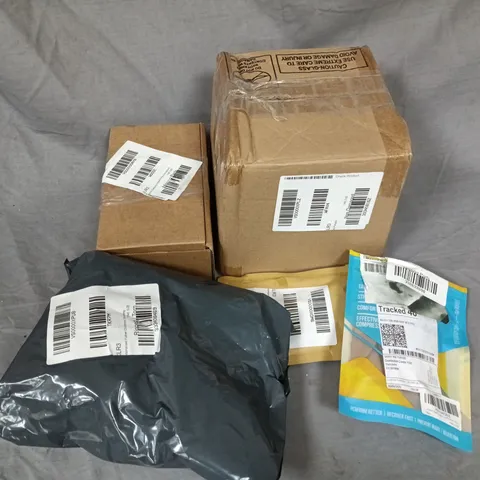 APPROXIMATELY 10 ASSORTED DAMAGED/FAULTY ITEMS TO INCLUDE PERSONLISED CHRISTMAS STOCKING, SUNGLASSES, LIGHTER, ETC