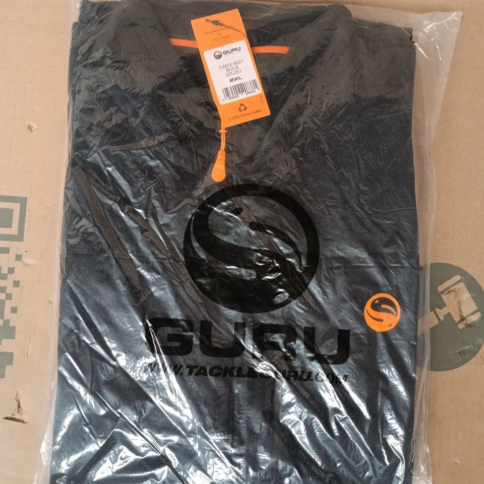 BAGGED GURU FLEECE GILET IN BLACK SIZE 2XL