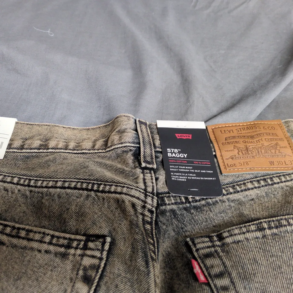 LEVI'S 578 BAGGY JEANS – GREY WASH, UK SIZE 30 (US 30W / L32)