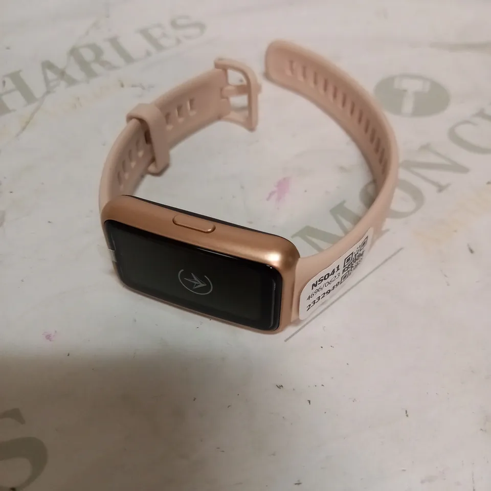 HUAWEI BAND 7 SMARTWATCH