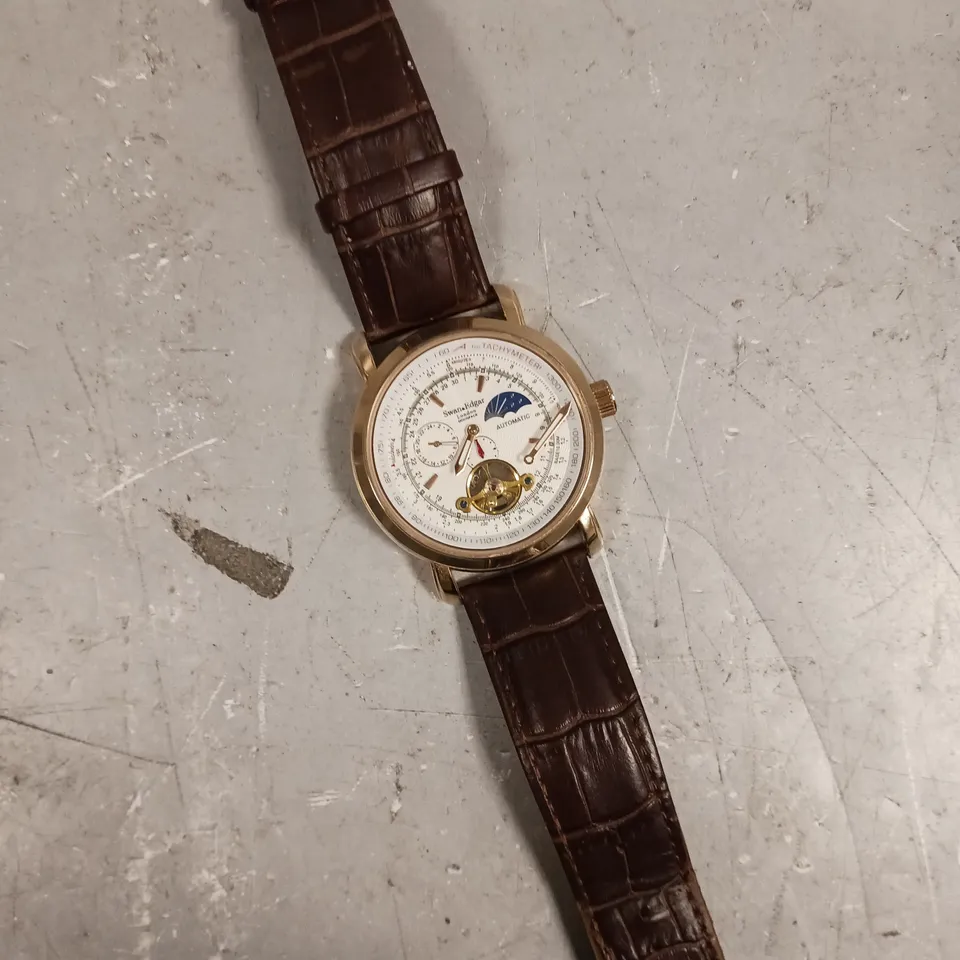 SWAN & EDGAR AUTOMATIC EXHIBITION CASE WATCH 