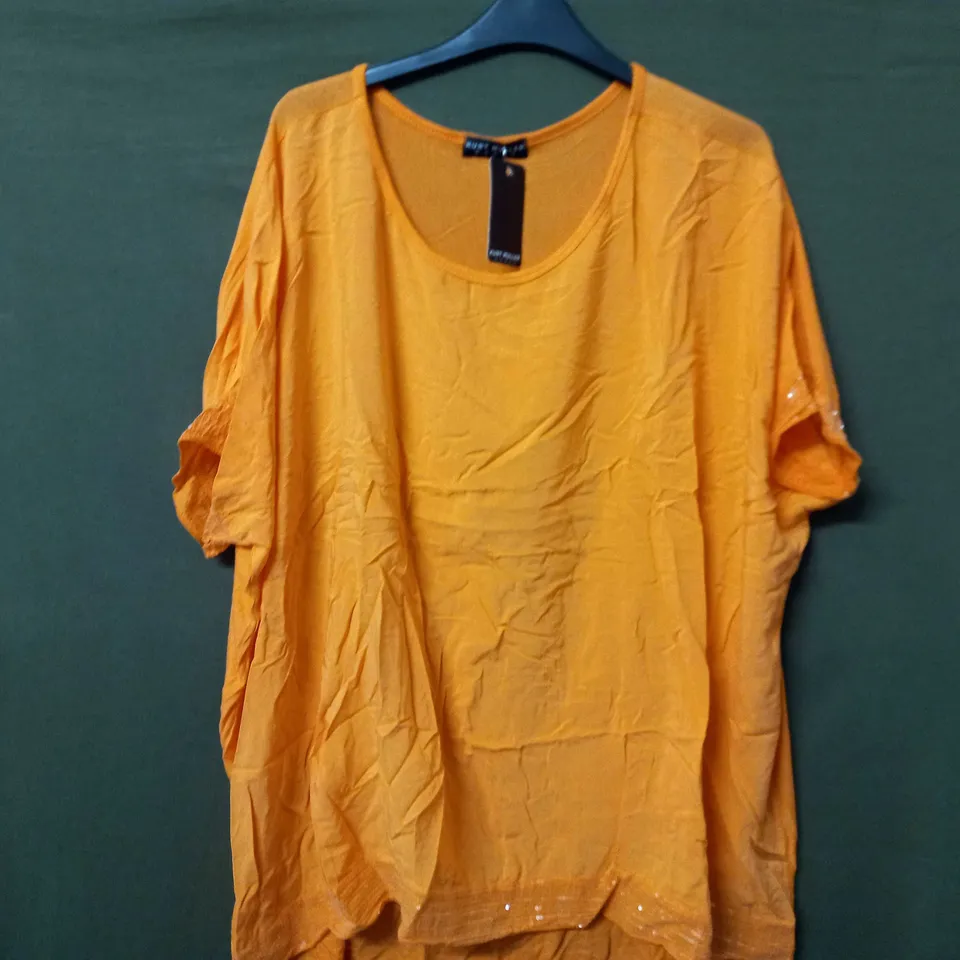 KURT MULLER WOMAN LIGHT ROUND NECK TOP IN ORANGE - SIZE UNSPECIFIED