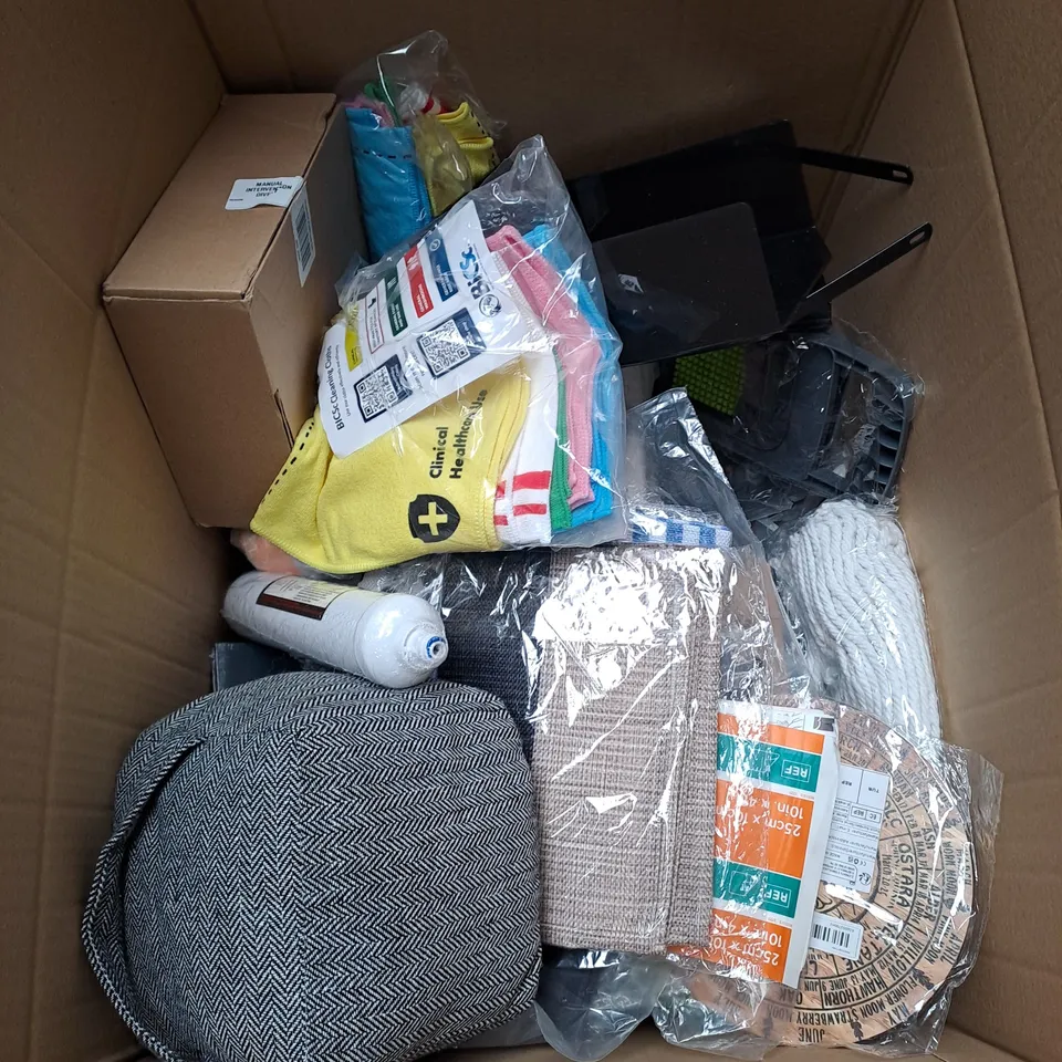APPROXIMATELY 20 ASSORTED HOUSEHOLD PRODUCTS TO INCLUDE BIRTHDAY WRAP, ENVELOPES AND DOORSTOPS