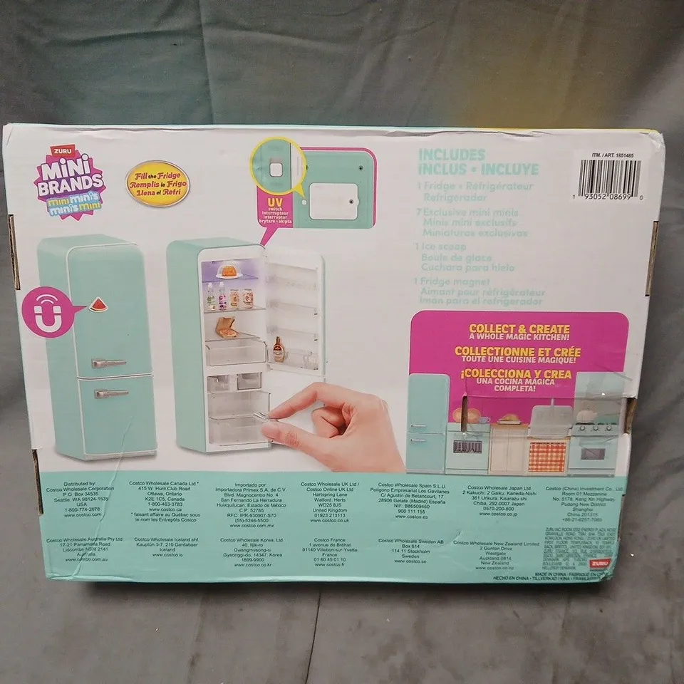 ZURU MINI BRANDS MINI KITCHEN FRIDGE PLAYSET – BOXED TOY, AGES 8+
