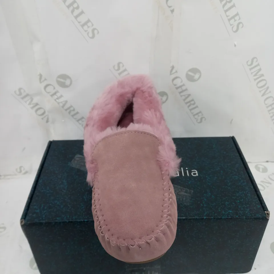 BOXED EMU AUSTRALIA TOM SLIPPERS SIZE 7