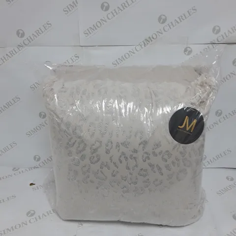 JULIEN MACDONALD SET OF 2 OFF WHITE CUSHIONS