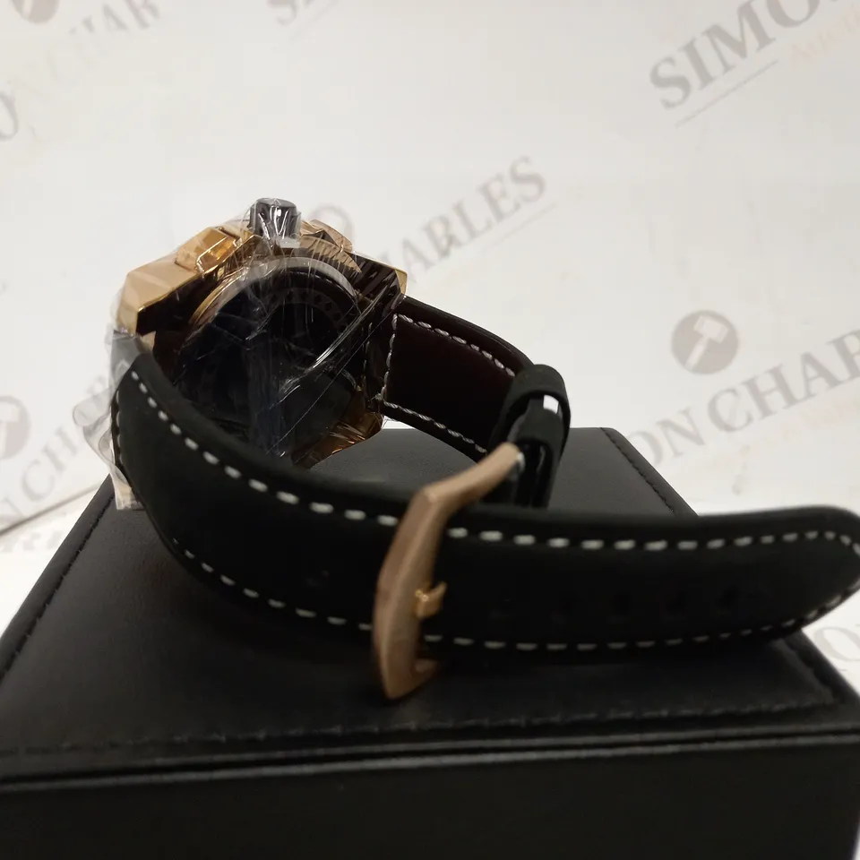 LATOR CHRONOGRAPH STYLE LEATHER STRAP WRISTWATCH RRP £650