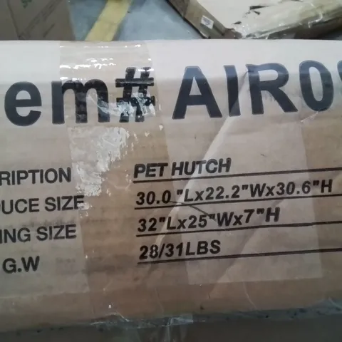BOXED PET HUTCH