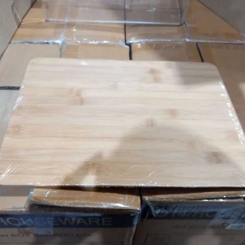 APPROXIMATELY SIX BRAND NEW 12 LITRE CAPACITY CLEAR STORAGE BOX WITH BAMBOO LIDS
