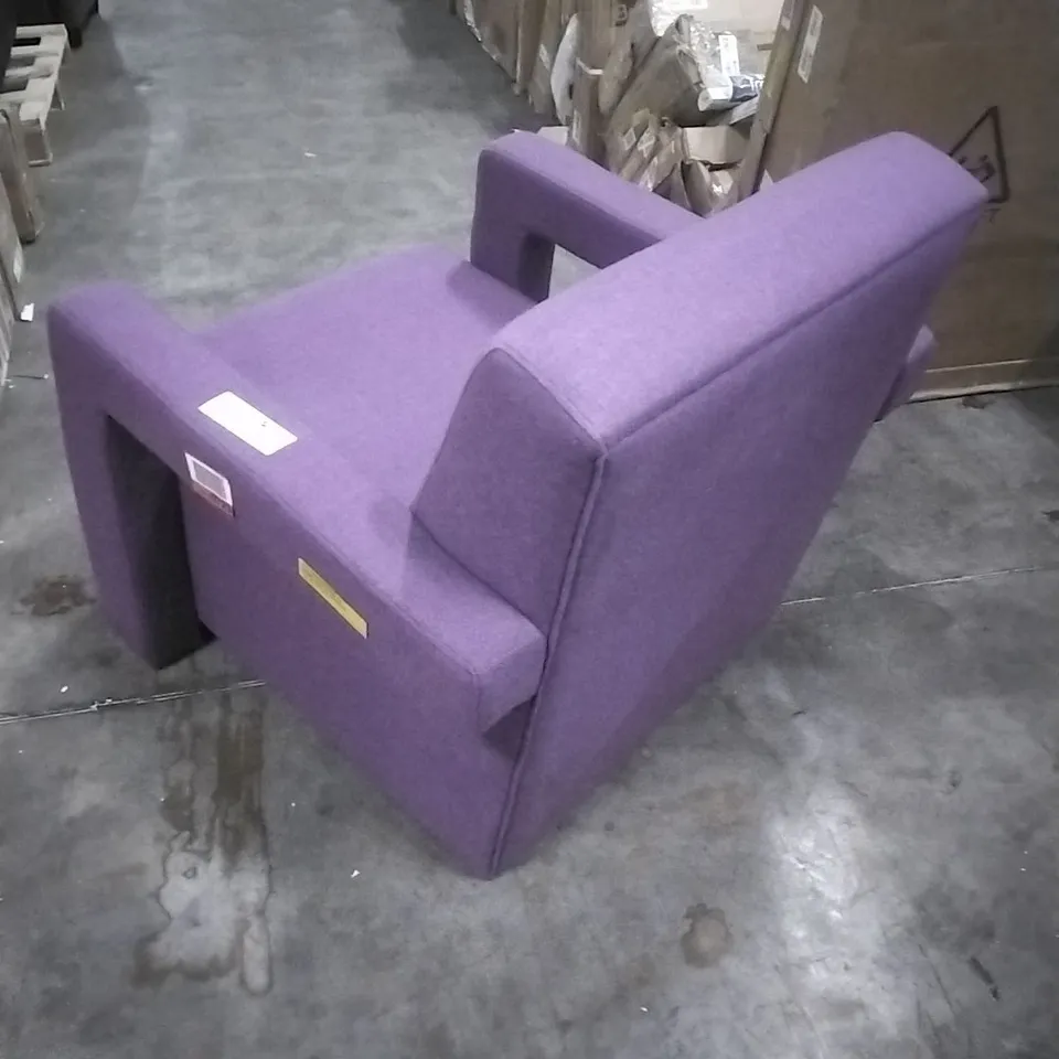 VASSAR UPHOLSTERED ARMCHAIR