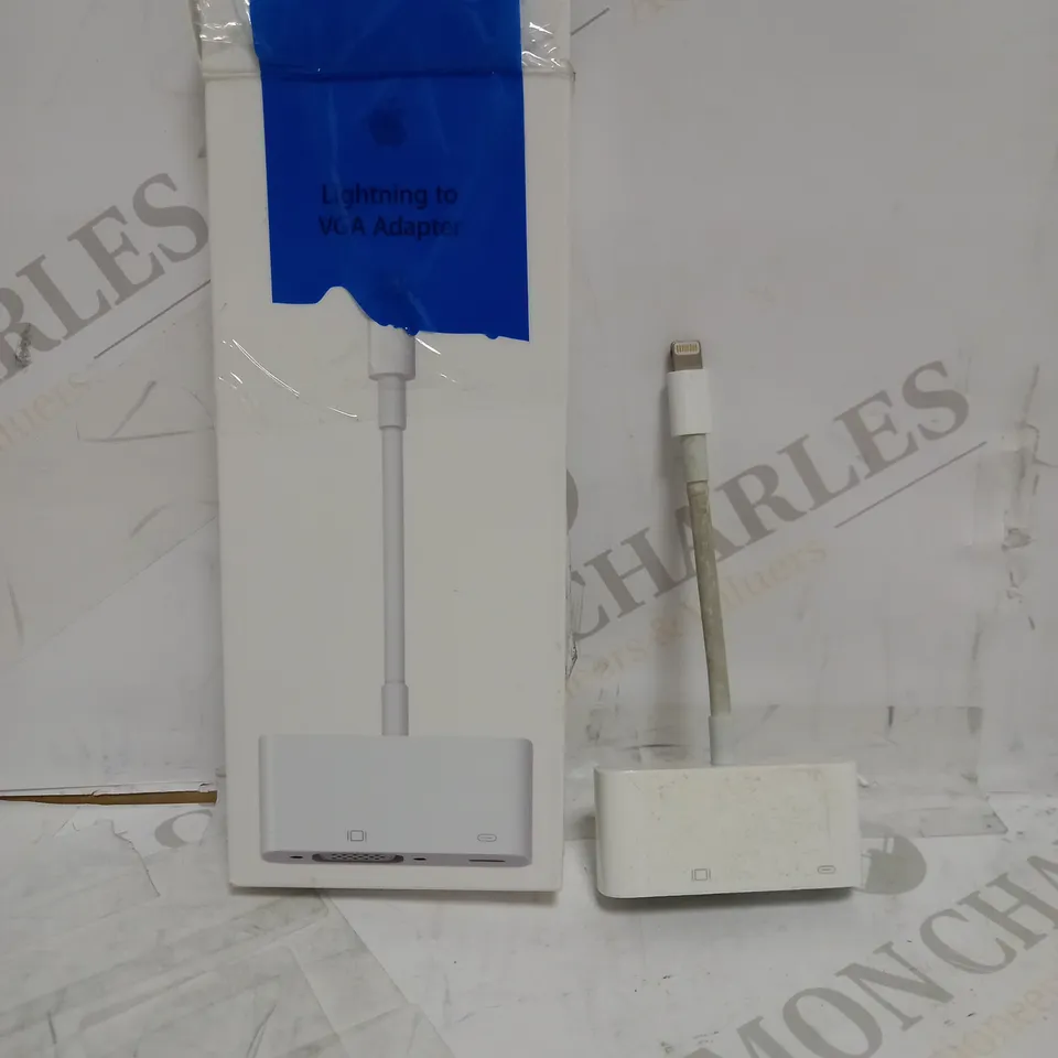 APPLE LIGHTNING TO VGA ADAPTOR  