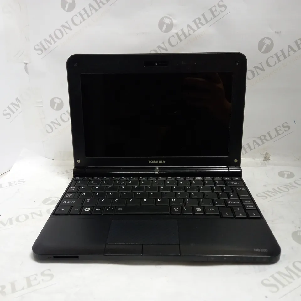 TOSHIBA NB200-11L 10" LAPTOP