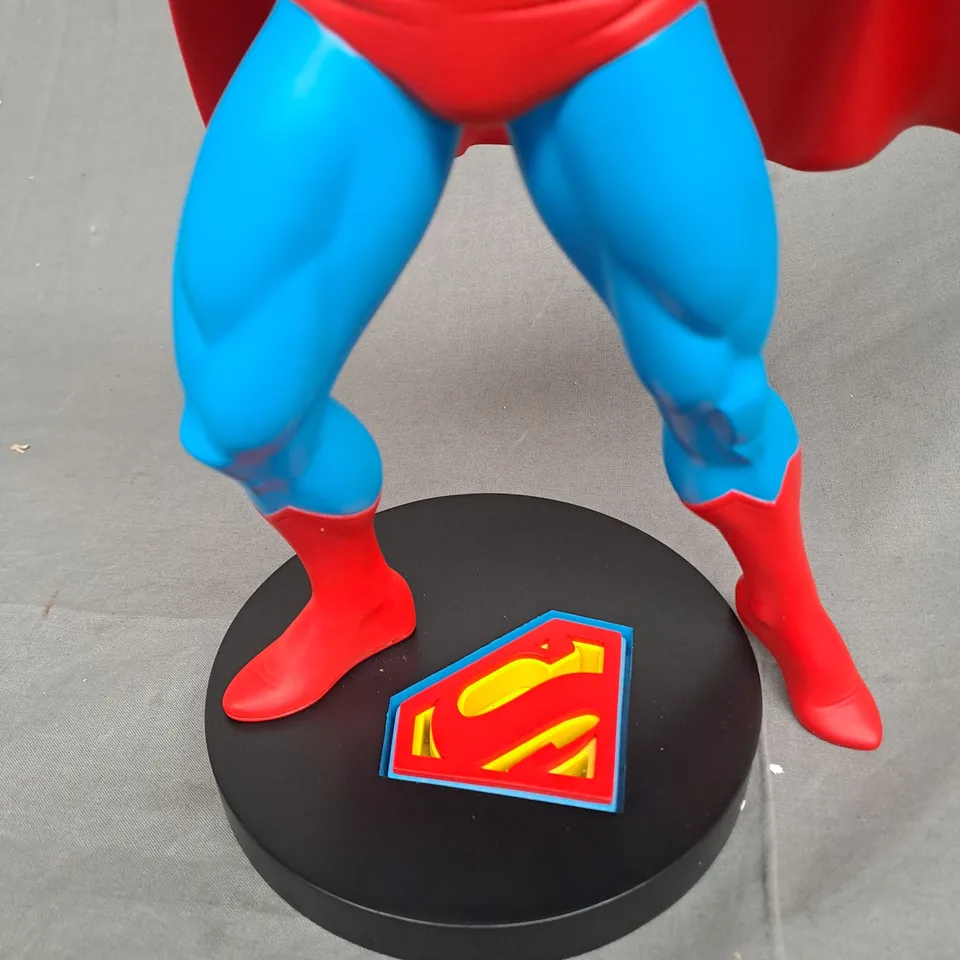 SUPERMAN STATUE NEAL ADAMS DESIGNER SERIES DC COLLECTIBLES