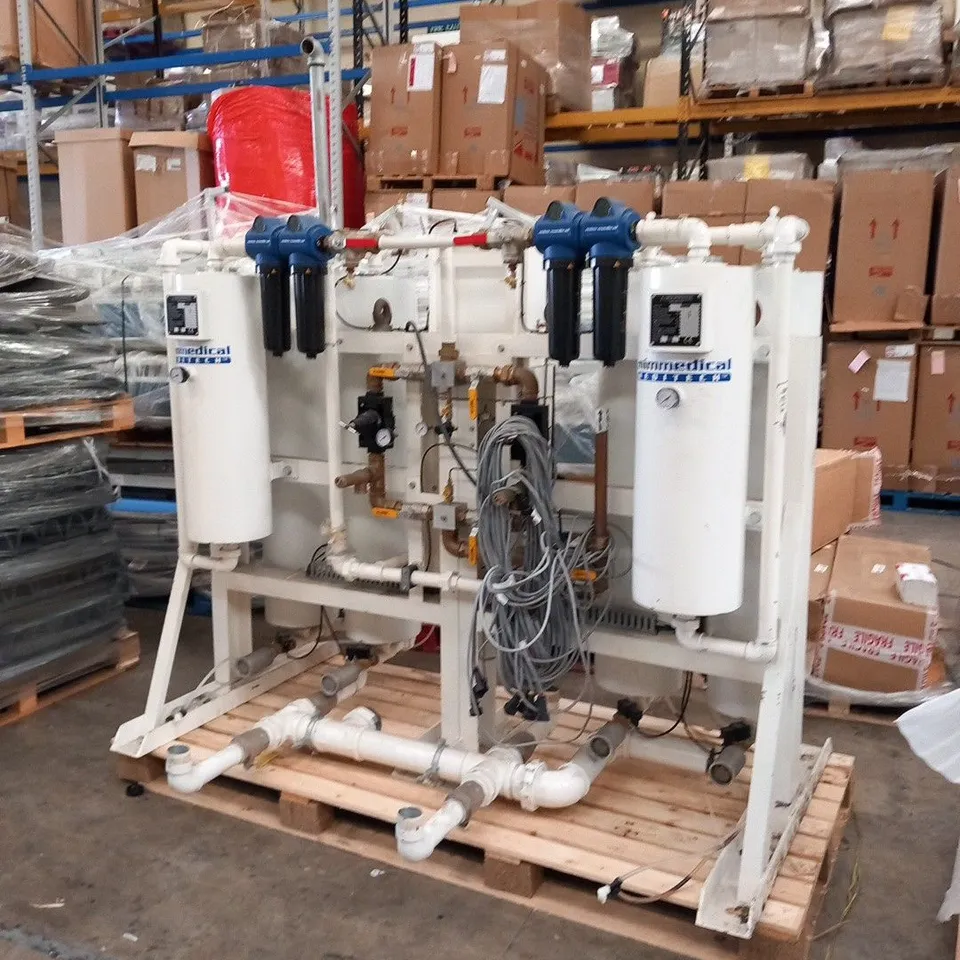 MIM MEDICAL MEDITECH VACUUM DRYER 