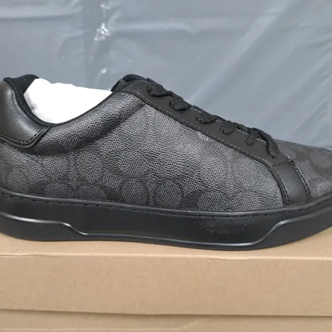 BOXED PAIR OF COACH HIGH LINE SNEAKER IN SIGNATURE CANVAS IN BLACK - UK 8.5