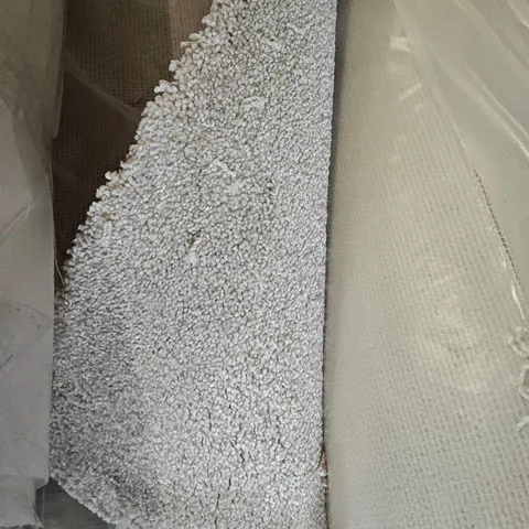 QUALITY BAGGED AND ROLLED SISAL WEAVE CLASSIC CARPET IN WILD GINGER - APPROXIMATELY LENGTH 3.4M WIDTH 4M