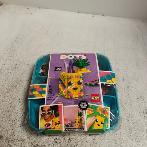 LEGO DOTS PENCIL HOLDER