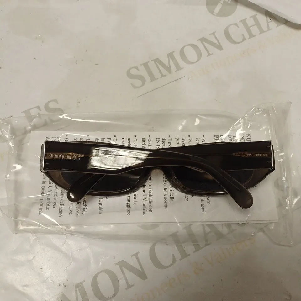 APPROXIMATELY 10 DIERRE POLICE SUNGLASSES - 51326M/0705