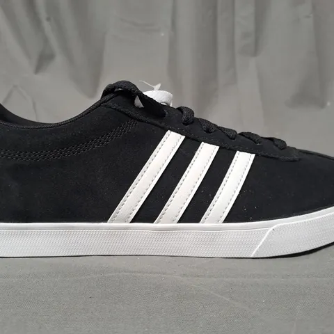 PAIR OF ADIDAS COURTSET SHOES IN BLACK/WHITE UK SIZE 7