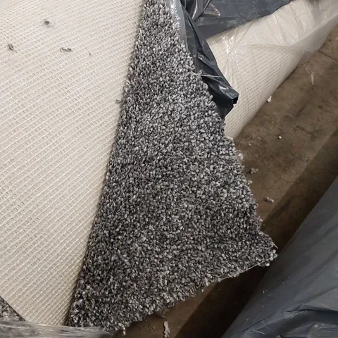 ROLL OF QUALITY CHEDDAR GORGE AB CARPET // SIZE: APPROX 4 X 5m