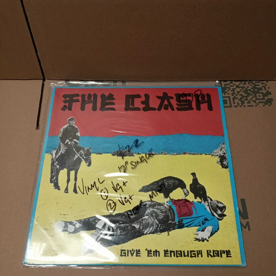 THE CLASH GIVE 'EM ENOUGH ROPE VINYL 
