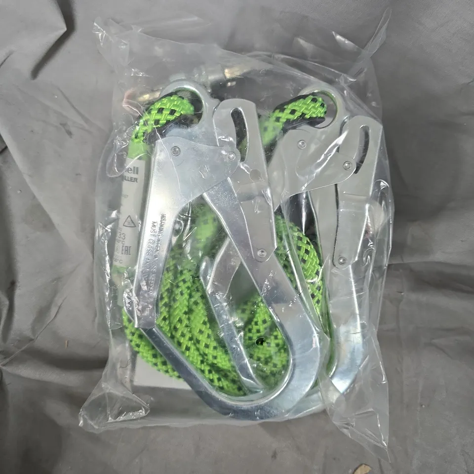 BAGGED HONEYWELL SAFETY 1.5 M FALL ARREST FALL ARRESTER LANYARD TWIST LOCK CARABINER TWIN 