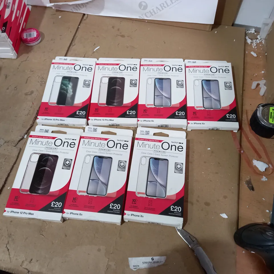LOT OF 7 TECH 21 MINUTE ONE CLEAR IPHONE XR, IPHONE 12 PRO MAX CASES