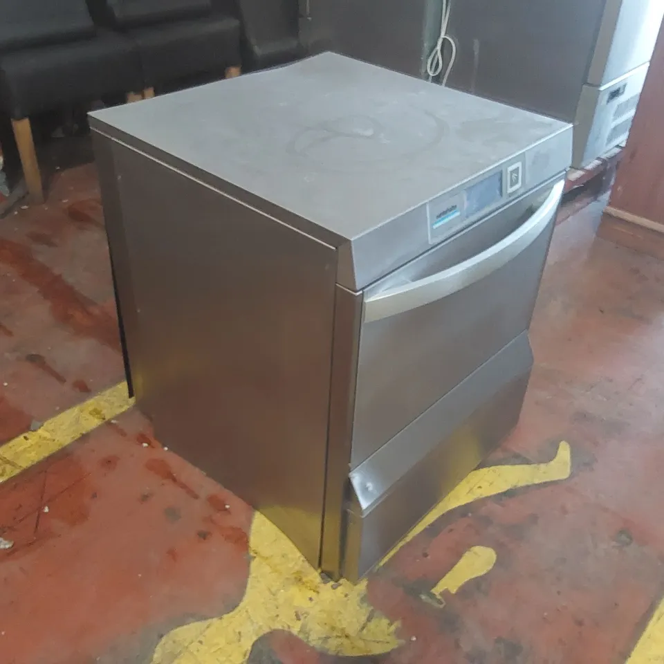 WINTERHALTER COMMERCIAL DISHWASHER