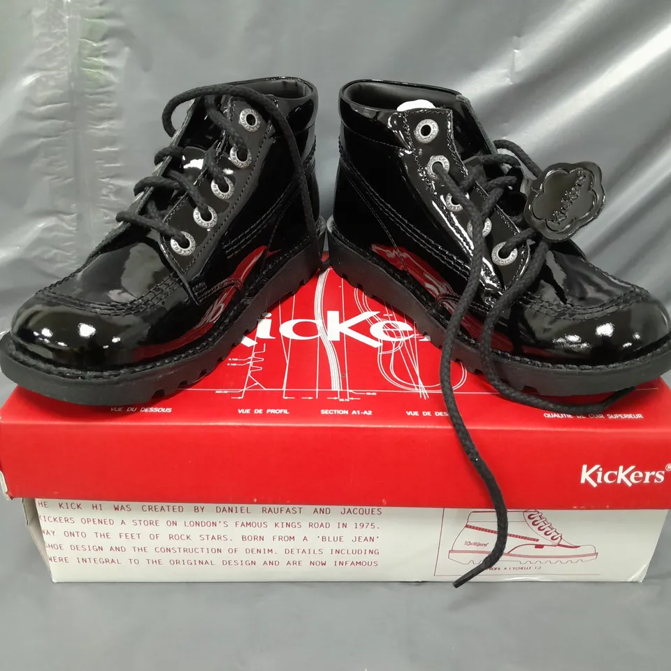 BOXED PAIR OF KICKERS SHOES IN GLOSSY BLACK EU SIZE 36