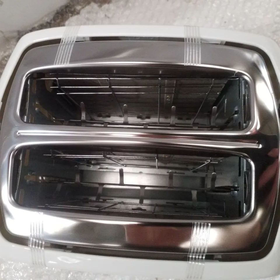 BOXED RUSSELL HOBBS HONEYCOMB WHITE 2 SLICE TOASTER