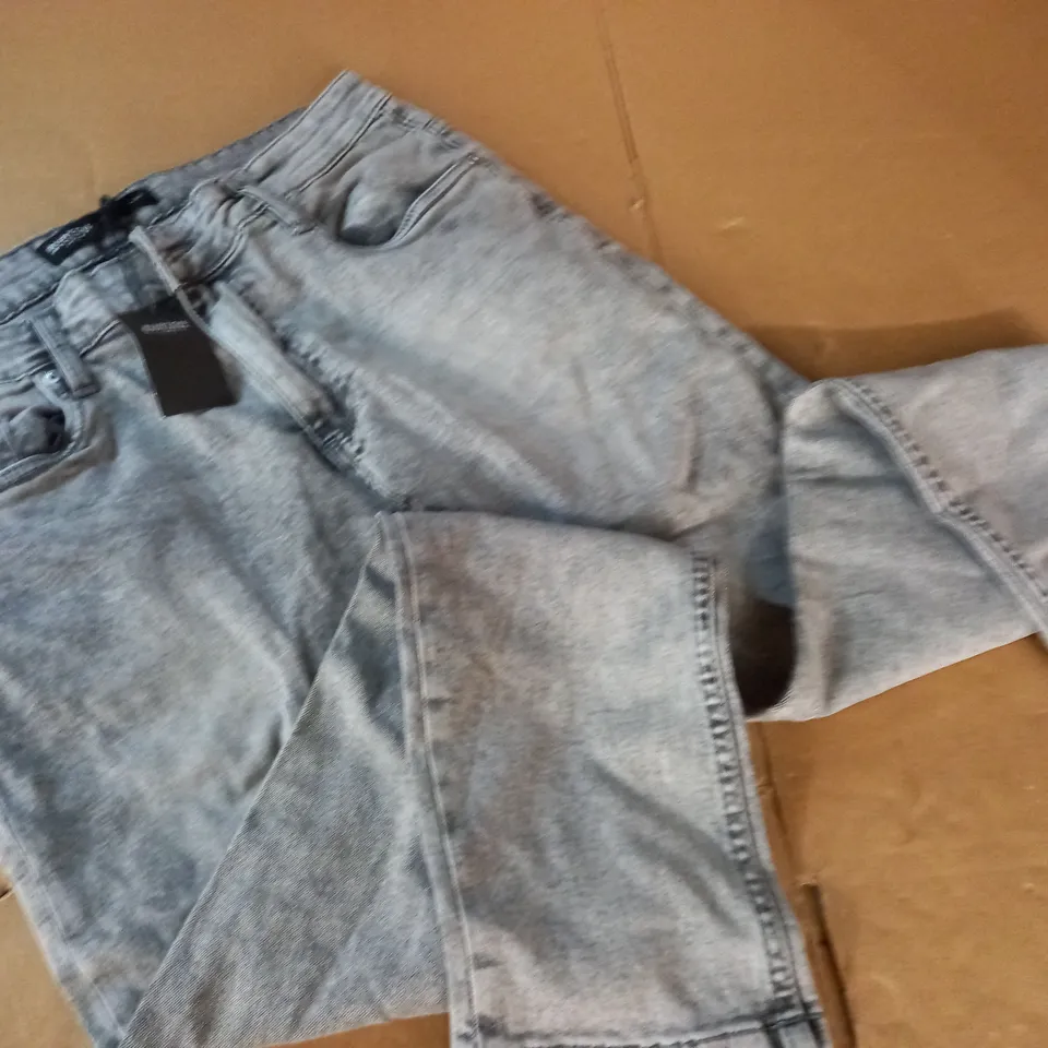 BURTON MENSWEAR SUPER SKINNY LIGHT GREY WASH JEANS - 34S