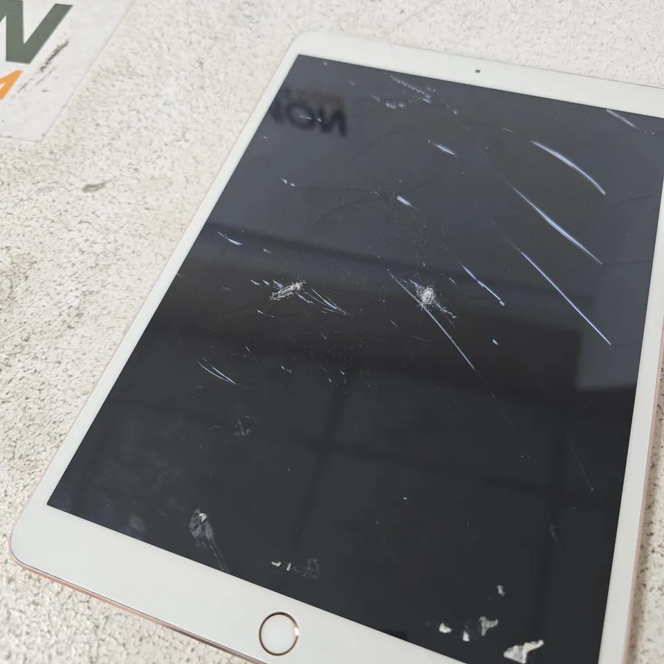 APPLE IPAD PRO 10.5" A1701 – ROSE GOLD 