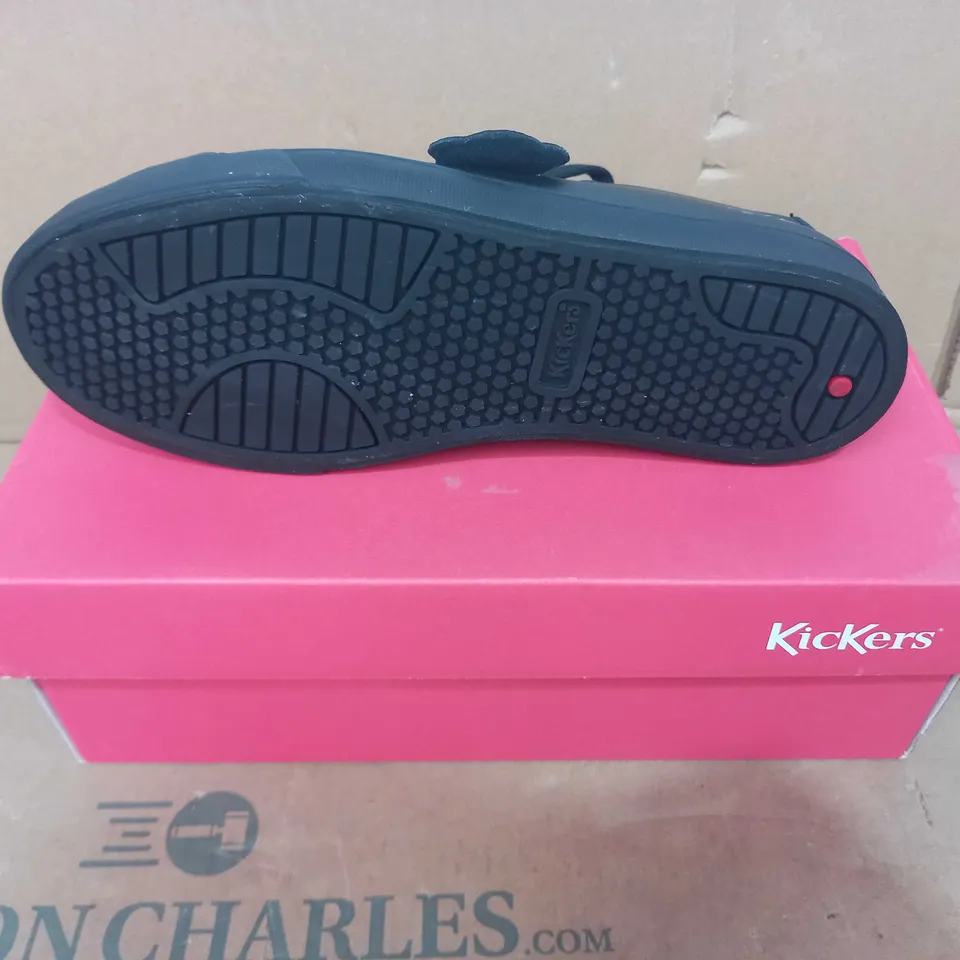 BOXED PAIR OF KICKERS SHOES IN BLACK EU SIZE 37