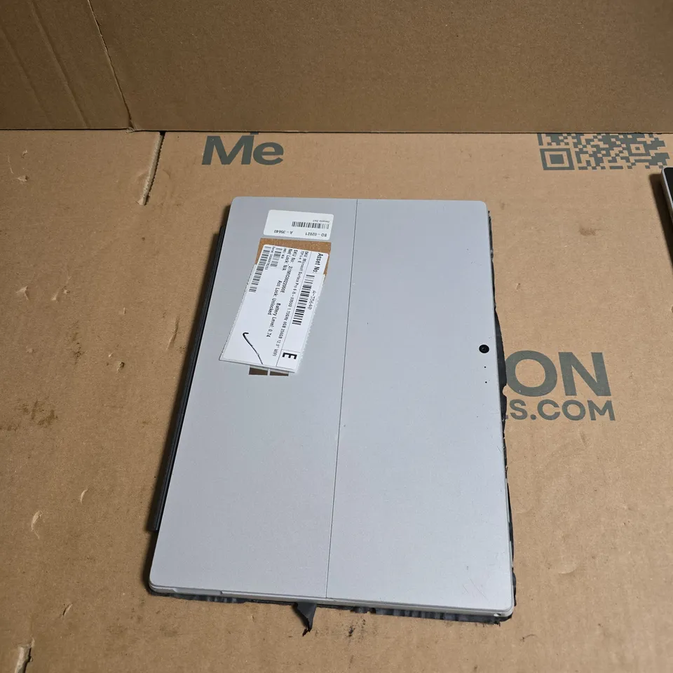 MICROSOFT SURFACE PRO 6 TABLET WITH KEYBOARD – 12.3-INCH DISPLAY, I5-8350U, 8GB RAM, 256GB SSD, GREY - DAMAGE TO SCREEN AND KEYBOARD 
