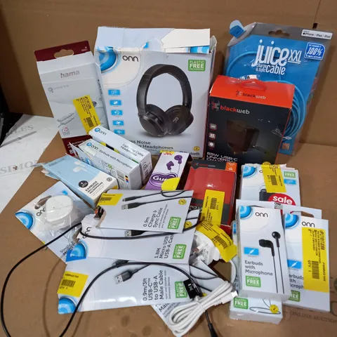LOT OF APPROX. 20 X ITEMS TO INCLUDE BLACKWEB 65W USB-C UNIVERSAL CHARGER, ONN WIRELESS NOISE CANCELLING HEADPHONES, ONN WIRELESS EARBUDS, JUICE XXL CHARGE AND SYNC CABLE, JVC HA-F14 HEADPHONES, ETC.