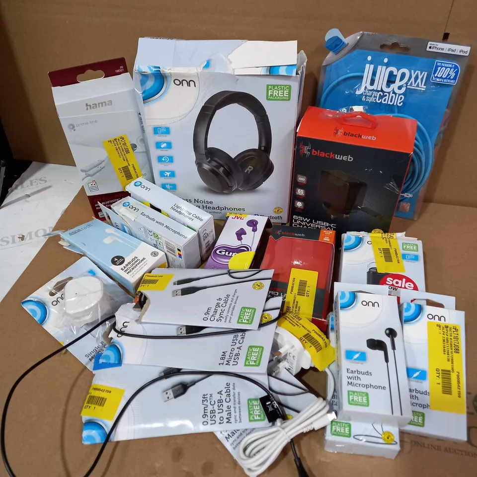 LOT OF APPROX. 20 X ITEMS TO INCLUDE BLACKWEB 65W USB-C UNIVERSAL CHARGER, ONN WIRELESS NOISE CANCELLING HEADPHONES, ONN WIRELESS EARBUDS, JUICE XXL CHARGE AND SYNC CABLE, JVC HA-F14 HEADPHONES, ETC.