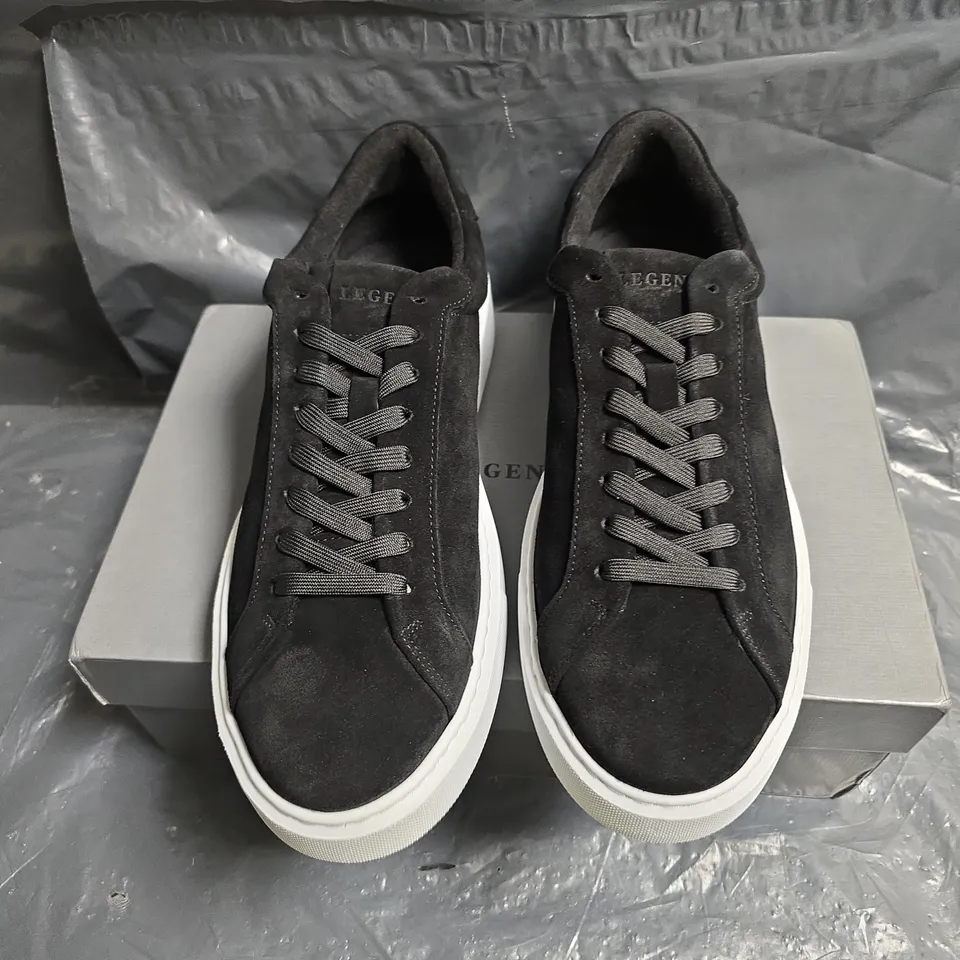 LEGEND SUEDE TRAINERS - BLACK, UK 11