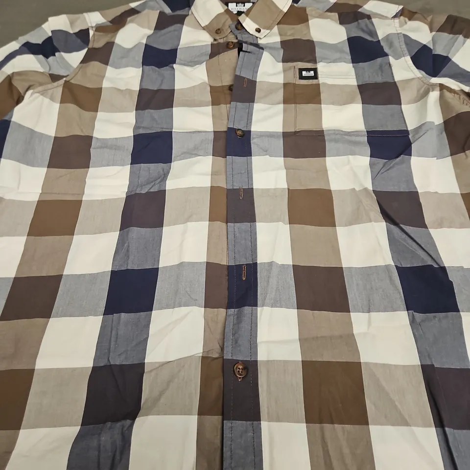 WEEKEND OFFENDER BUTTONED SHIRT - SIZE XL