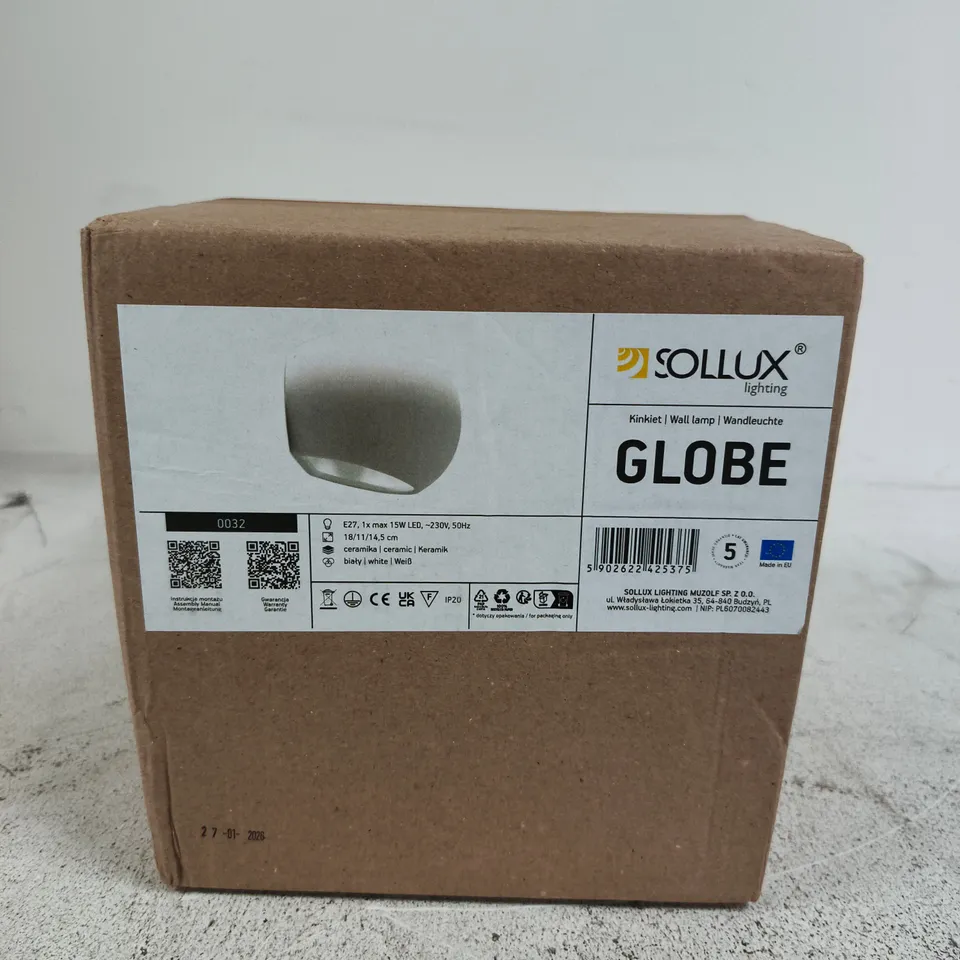 SOLLUX GLOBE WALL LIGHT 