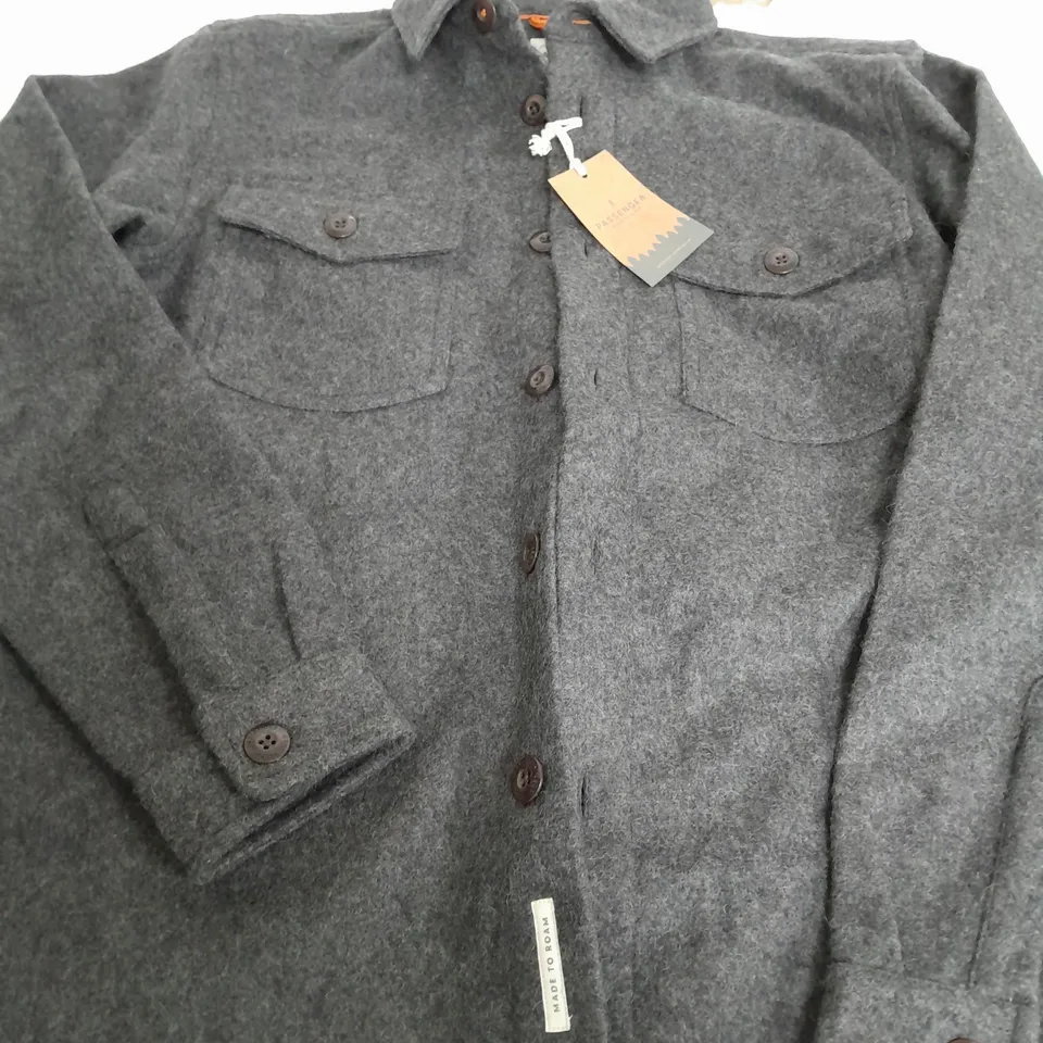 PASSENGER BARREN OVERNIGHT GREY SHIRT - SMALL
