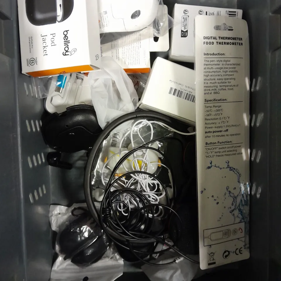 APPROXIMATELY 20 ASSORTED ELECTRICAL PRODUCTS TO INCLUDE WIRELESS EARPHONES, GAMING CONTROLLER, HEADPHONE STAND ETC 