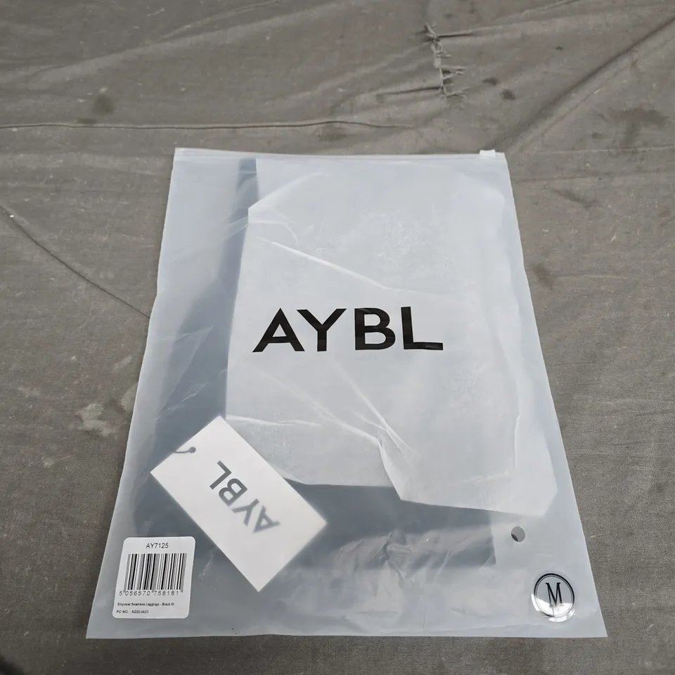 BAGGED AYBL EMPOWER SEAMLESS LEGGINGS - SIZE M