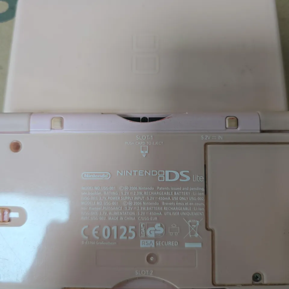 NINTENDO DS LITE (PINK) HANDHELD CONSOLE WITH STYLUS