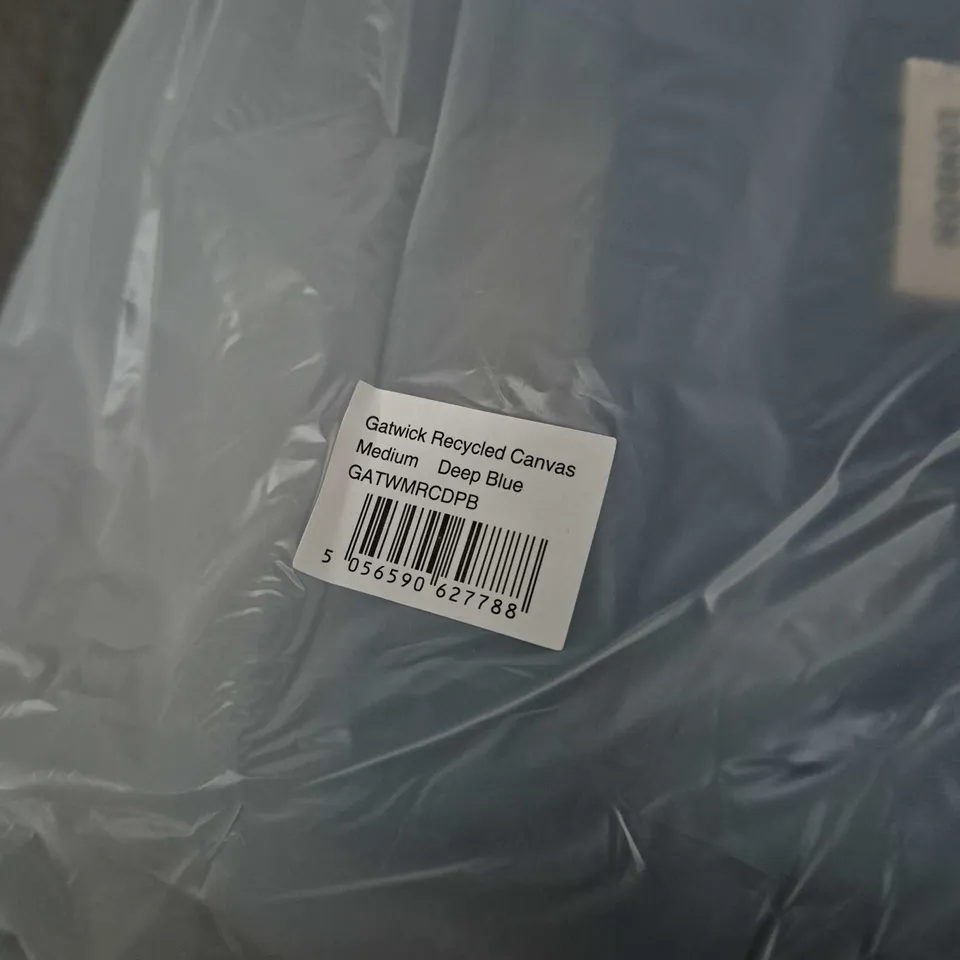 BAGGED ROKA LONDON GATWICK RECYCLED CANVAS BAG – DEEP BLUE, MEDIUM