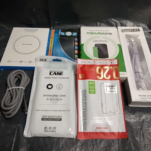 TOTE OF APPROX 10 ASSORTED PHONE ITEMS TO INCLUDE SCREEM PROTECTOR, WIRELESS CHARGER AMD PHONE CASES