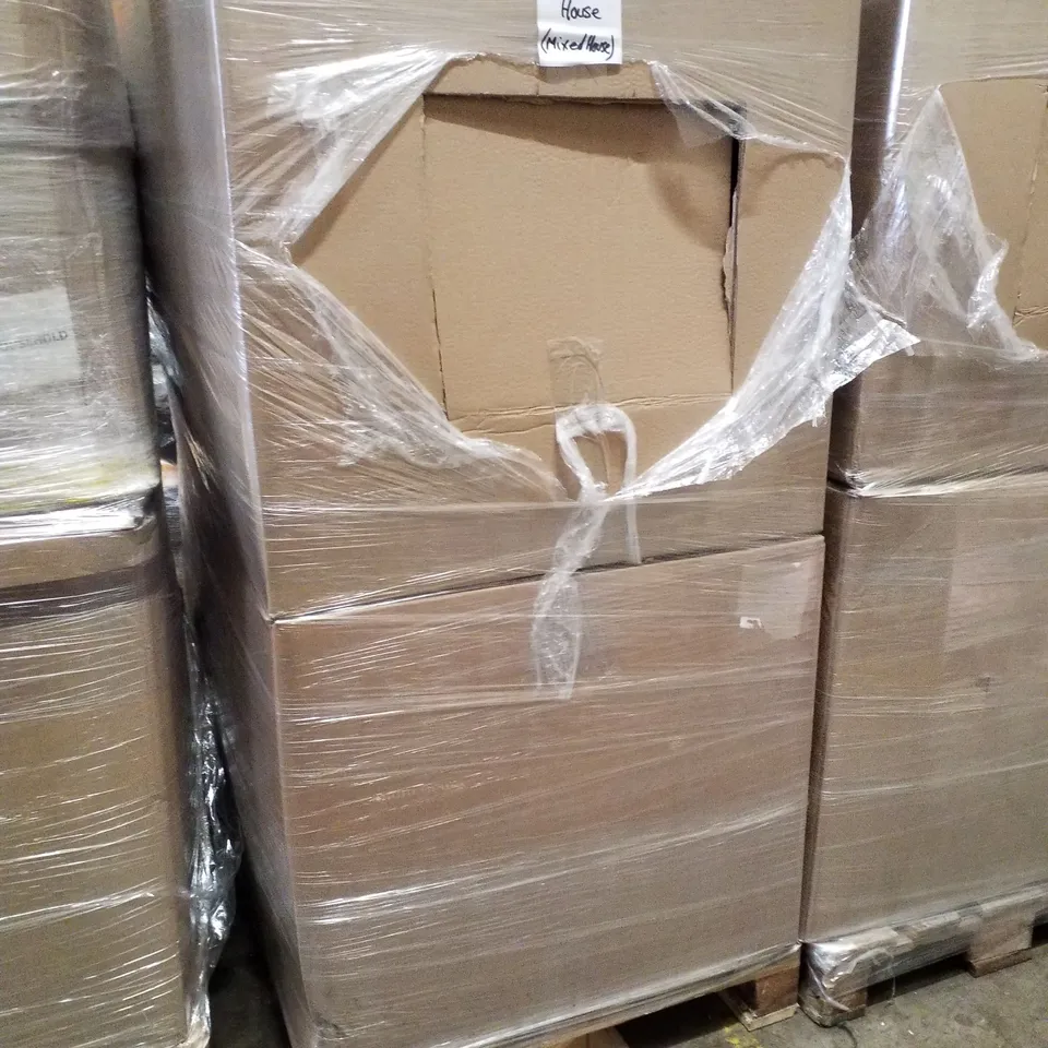 PALLET OF 2 BOXES CONTAINING ASSORTED PILLOWS & BEDDING 